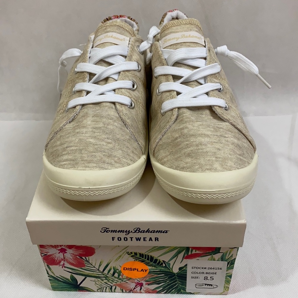 Tommy Bahama pull on sneakers NIB size 8.5